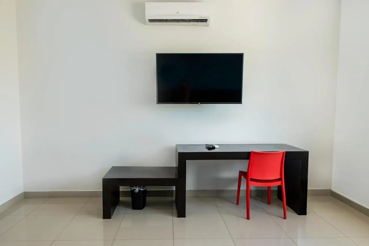 פלאייה דל כרמן Hotel Ambra  פלאייה דל כרמן