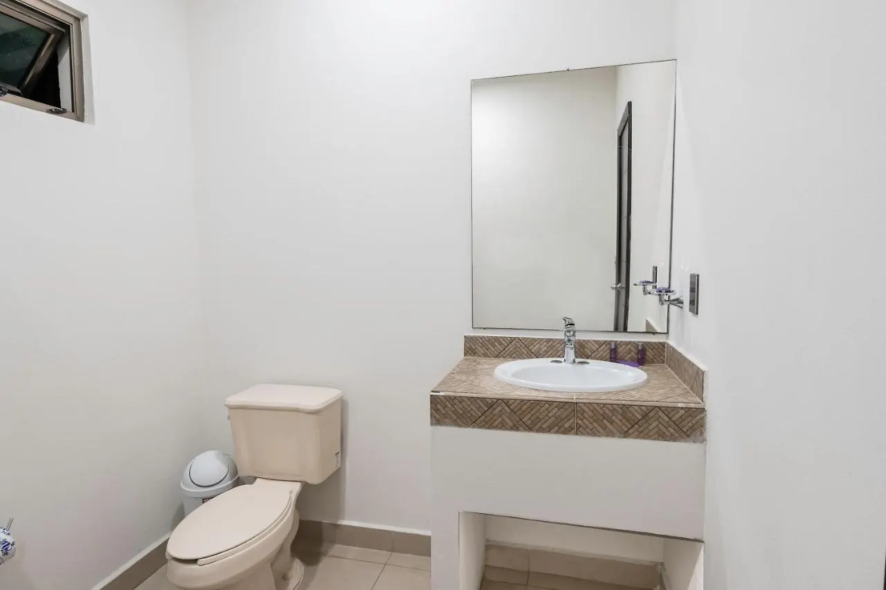 פלאייה דל כרמן Hotel Ambra 3*, פלאייה דל כרמן