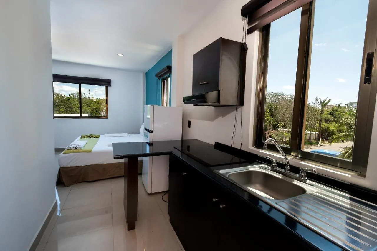 ***  פלאייה דל כרמן Hotel Ambra מקסיקו
