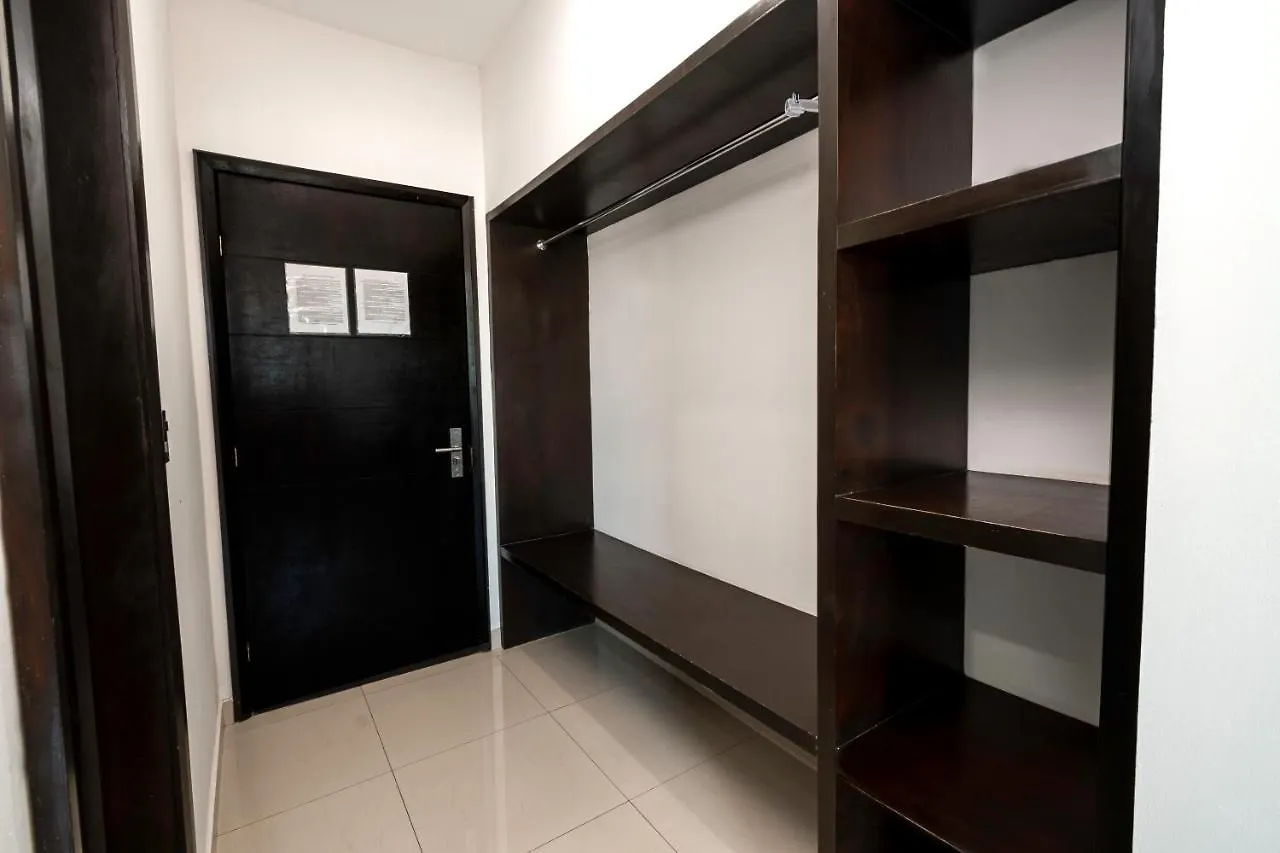 ***  פלאייה דל כרמן Hotel Ambra מקסיקו