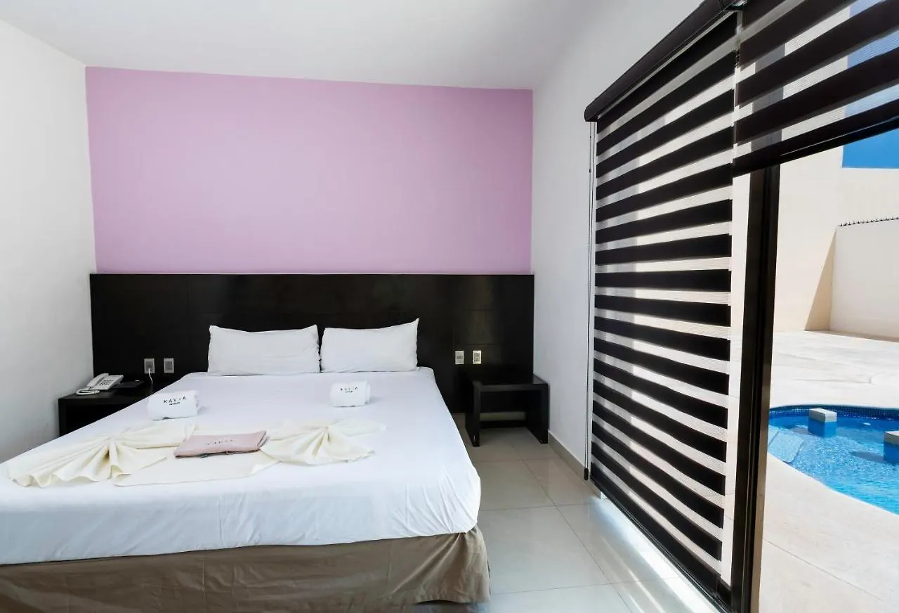 פלאייה דל כרמן Hotel Ambra