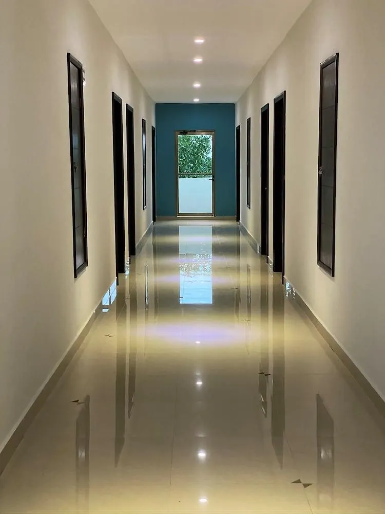 פלאייה דל כרמן Hotel Ambra