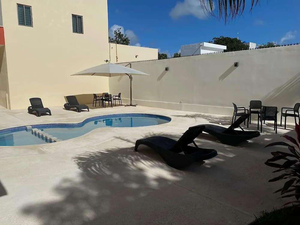 פלאייה דל כרמן Hotel Ambra