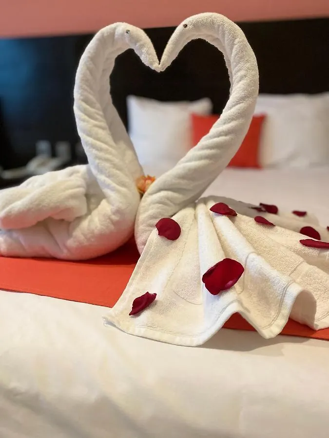 פלאייה דל כרמן Hotel Ambra